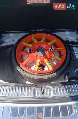 Внедорожник / Кроссовер Volkswagen Touareg 2011 в 