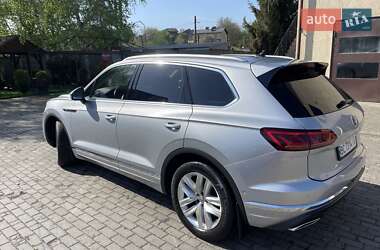 Позашляховик / Кросовер Volkswagen Touareg 2019 в Львові