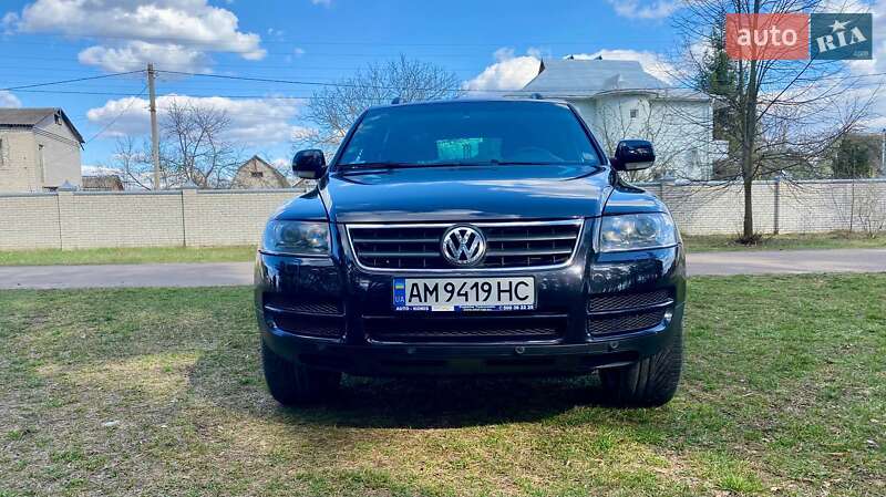 Внедорожник / Кроссовер Volkswagen Touareg 2006 в Житомире
