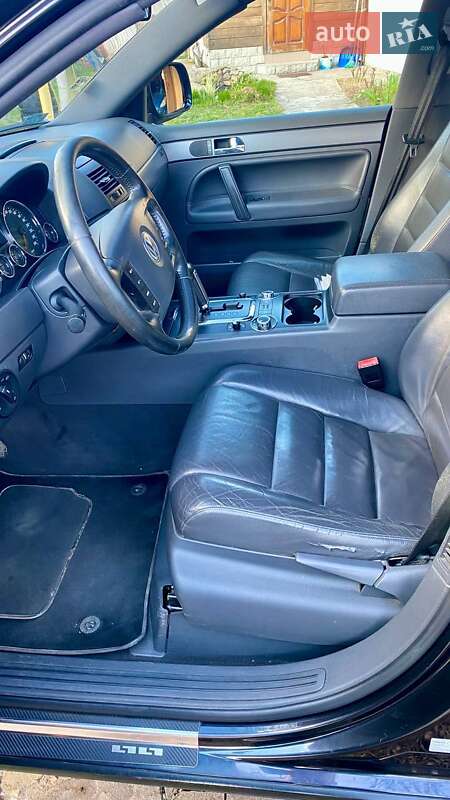 Внедорожник / Кроссовер Volkswagen Touareg 2006 в Житомире