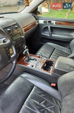 Внедорожник / Кроссовер Volkswagen Touareg 2008 в 