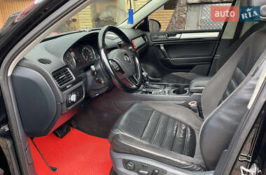 Внедорожник / Кроссовер Volkswagen Touareg 2012 в 