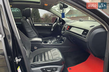Внедорожник / Кроссовер Volkswagen Touareg 2012 в 