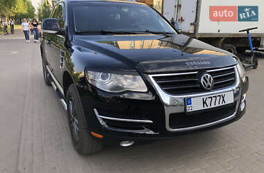 Внедорожник / Кроссовер Volkswagen Touareg 2007 в 