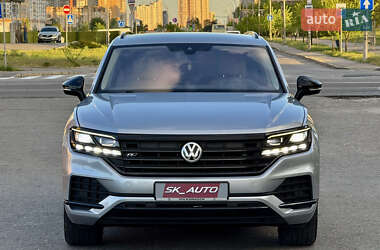 Позашляховик / Кросовер Volkswagen Touareg 2018 в 