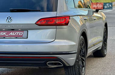 Позашляховик / Кросовер Volkswagen Touareg 2018 в 
