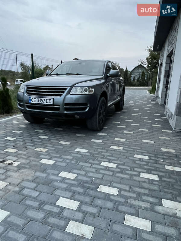 Внедорожник / Кроссовер Volkswagen Touareg 2004 в Черновцах