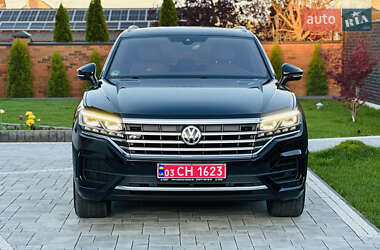 Позашляховик / Кросовер Volkswagen Touareg 2019 в 