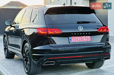 Позашляховик / Кросовер Volkswagen Touareg 2019 в 