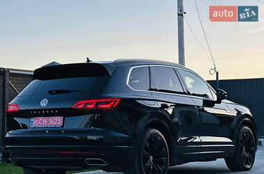 Позашляховик / Кросовер Volkswagen Touareg 2019 в 