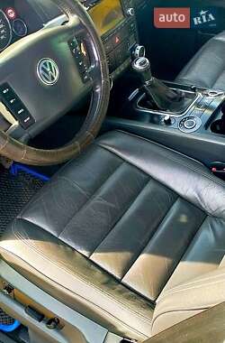 Внедорожник / Кроссовер Volkswagen Touareg 2006 в Чугуеве