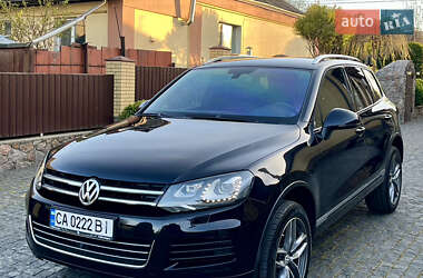 Внедорожник / Кроссовер Volkswagen Touareg 2012 в 