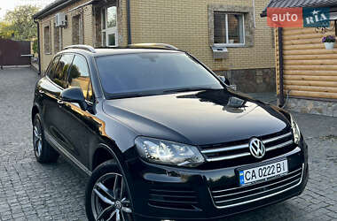 Внедорожник / Кроссовер Volkswagen Touareg 2012 в 