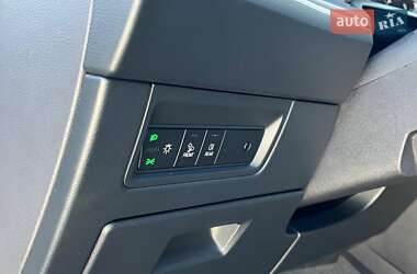 Внедорожник / Кроссовер Volkswagen Touareg 2021 в 