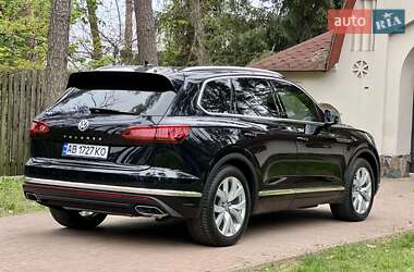 Позашляховик / Кросовер Volkswagen Touareg 2018 в 