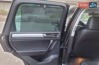 Внедорожник / Кроссовер Volkswagen Touareg 2012 в 