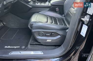 Позашляховик / Кросовер Volkswagen Touareg 2018 в 
