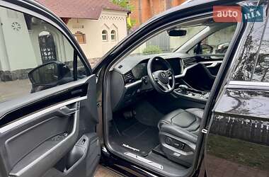 Позашляховик / Кросовер Volkswagen Touareg 2018 в 