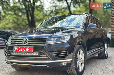 Внедорожник / Кроссовер Volkswagen Touareg 2016 в 