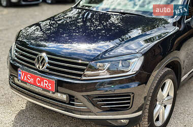 Внедорожник / Кроссовер Volkswagen Touareg 2016 в 