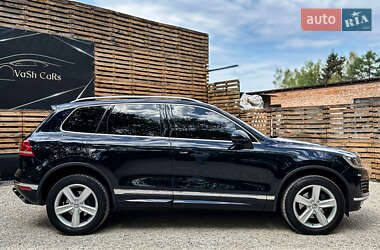 Внедорожник / Кроссовер Volkswagen Touareg 2016 в 