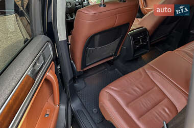 Внедорожник / Кроссовер Volkswagen Touareg 2016 в 