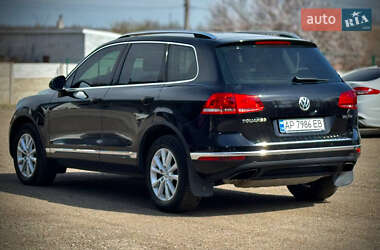 Позашляховик / Кросовер Volkswagen Touareg 2015 в 