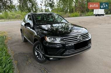 Внедорожник / Кроссовер Volkswagen Touareg 2016 в 