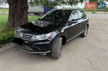 Внедорожник / Кроссовер Volkswagen Touareg 2016 в 