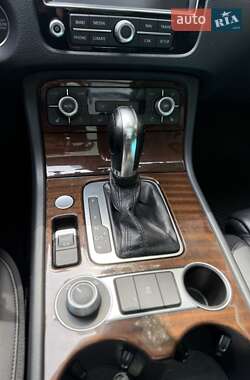 Внедорожник / Кроссовер Volkswagen Touareg 2016 в 