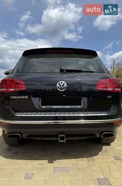 Внедорожник / Кроссовер Volkswagen Touareg 2016 в 