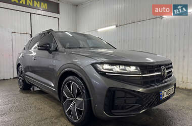 Позашляховик / Кросовер Volkswagen Touareg 2023 в Калуші