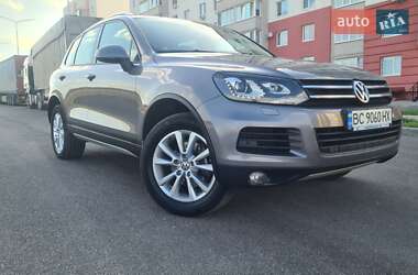 Позашляховик / Кросовер Volkswagen Touareg 2010 в 