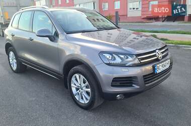 Позашляховик / Кросовер Volkswagen Touareg 2010 в 