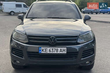 Внедорожник / Кроссовер Volkswagen Touareg 2012 в Днепре