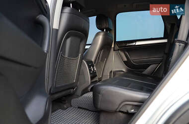 Внедорожник / Кроссовер Volkswagen Touareg 2010 в 