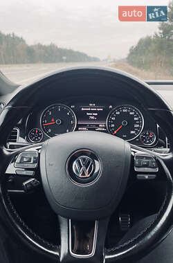 Внедорожник / Кроссовер Volkswagen Touareg 2011 в Яворове