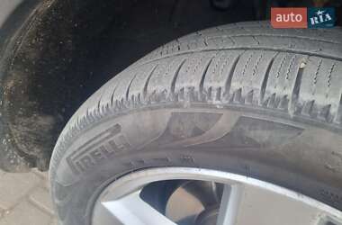 Внедорожник / Кроссовер Volkswagen Touareg 2012 в 
