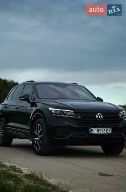 Позашляховик / Кросовер Volkswagen Touareg 2018 в Лубнах