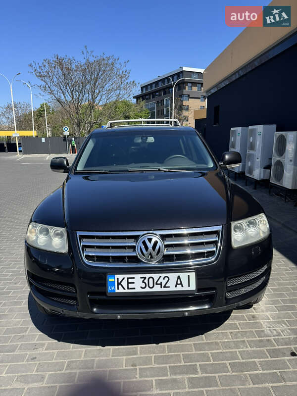 Позашляховик / Кросовер Volkswagen Touareg 2004 в Дніпрі
