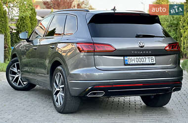 Позашляховик / Кросовер Volkswagen Touareg 2020 в 