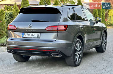 Позашляховик / Кросовер Volkswagen Touareg 2020 в 