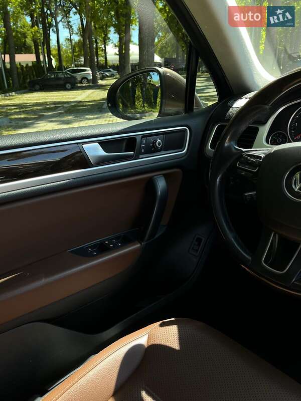 Внедорожник / Кроссовер Volkswagen Touareg 2013 в Харькове фото 18 Внедорожник / Кроссовер Volkswagen Touareg 2013 в Харькове