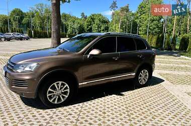 Позашляховик / Кросовер Volkswagen Touareg 2013 в 