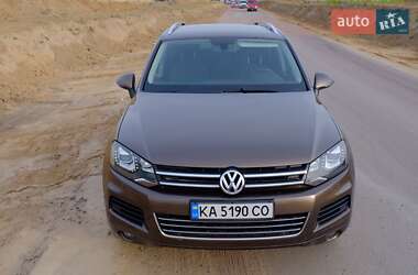 Позашляховик / Кросовер Volkswagen Touareg 2012 в Обухові