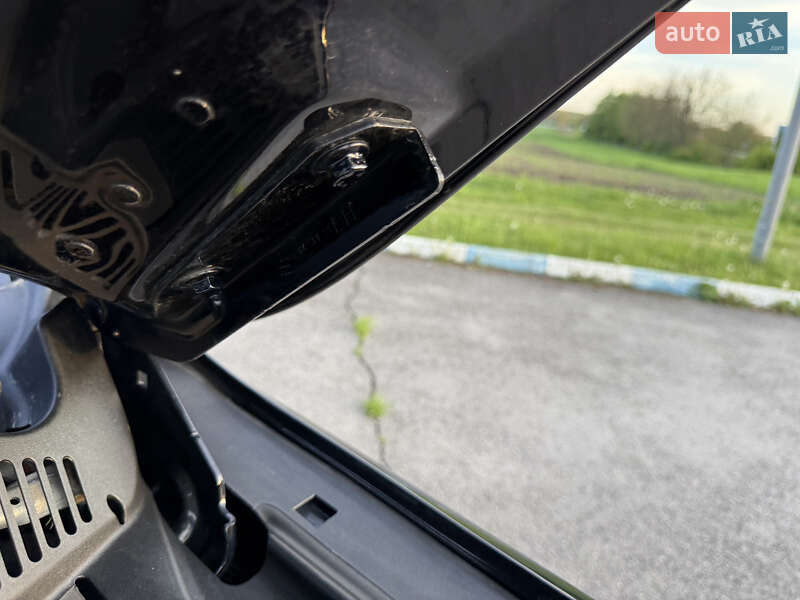 Позашляховик / Кросовер Volkswagen Touareg 2015 в Радивиліві