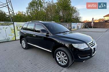 Внедорожник / Кроссовер Volkswagen Touareg 2007 в Каменец-Подольском