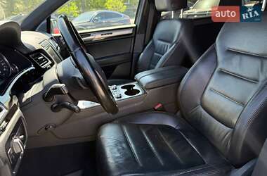 Внедорожник / Кроссовер Volkswagen Touareg 2017 в 