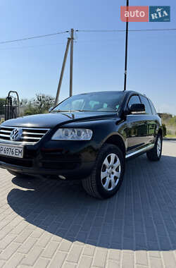 Внедорожник / Кроссовер Volkswagen Touareg 2005 в Золочеве