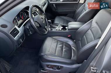 Позашляховик / Кросовер Volkswagen Touareg 2016 в 